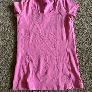 Womens Under Armour Tshirt